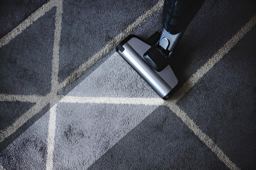 Carpet Deep Cleaning Service