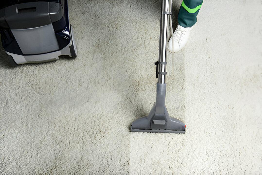Carpet Deep Cleaning Service
